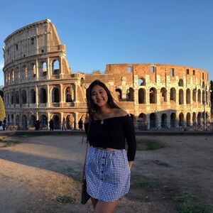 Meet your Posher, Yasmine